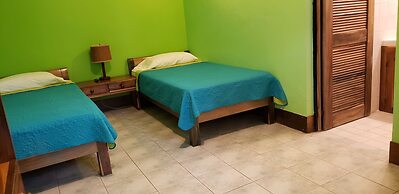 Sunrise Club Hotel Restaurant & Bar