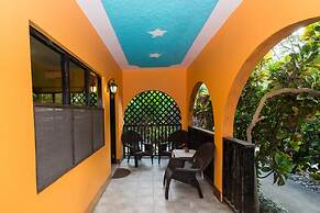 Sunrise Club Hotel Restaurant & Bar