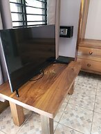 Sunrise Club Hotel Restaurant & Bar