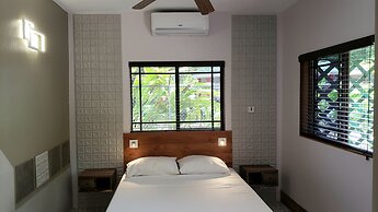 Sunrise Club Hotel Restaurant & Bar