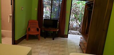 Sunrise Club Hotel Restaurant & Bar