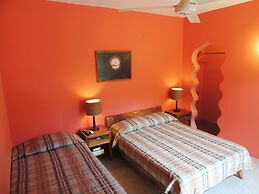 Sunrise Club Hotel Restaurant & Bar