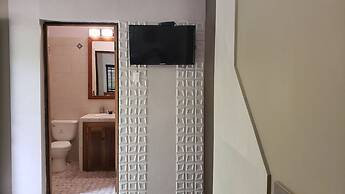 Sunrise Club Hotel Restaurant & Bar