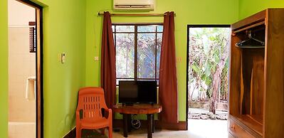 Sunrise Club Hotel Restaurant & Bar