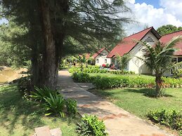 Good Days Lanta Beach Resort