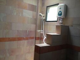 Good Days Lanta Beach Resort