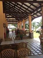 Good Days Lanta Beach Resort