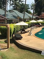 Good Days Lanta Beach Resort
