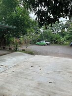 Good Days Lanta Beach Resort