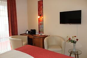 Arador-City Hotel