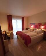 Arador-City Hotel