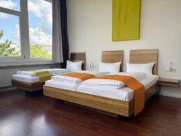 AMH Airport-Messe-Hotel
