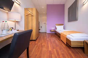 AMH Airport-Messe-Hotel