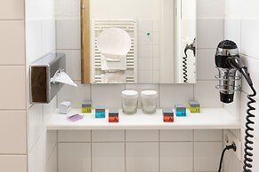 AMH Airport-Messe-Hotel