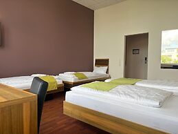 AMH Airport-Messe-Hotel