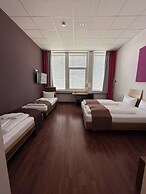 AMH Airport-Messe-Hotel