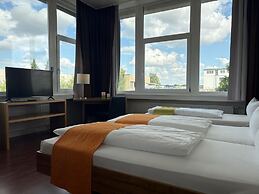 AMH Airport-Messe-Hotel