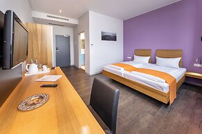AMH Airport-Messe-Hotel