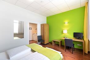 AMH Airport-Messe-Hotel
