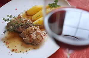 Hotel & Gasthof Zur Linde