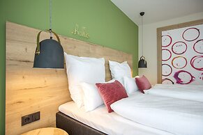 Hotel, Restaurant und Weinhandel Weinbek