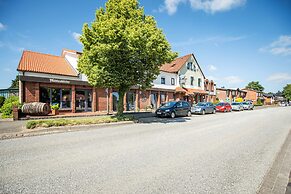 Hotel, Restaurant und Weinhandel Weinbek