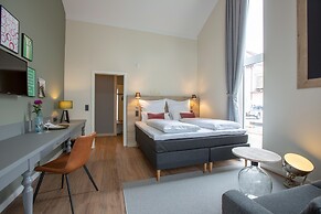 Hotel, Restaurant und Weinhandel Weinbek