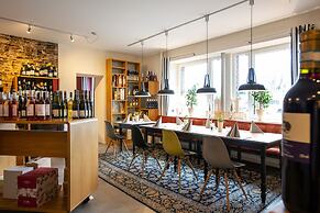 Hotel, Restaurant und Weinhandel Weinbek