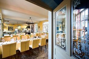 Gerber Park Hotel