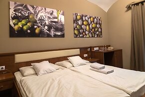 Oliva Hotel