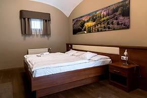Oliva Hotel