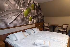 Oliva Hotel