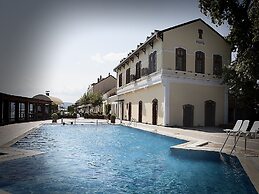 Montania Special Class Hotel