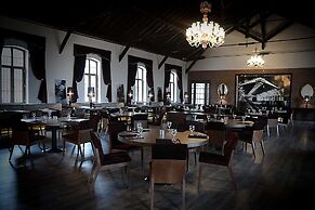 Montania Special Class Hotel