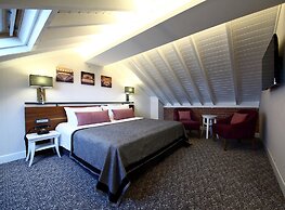 Montania Special Class Hotel