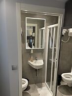 Mary's Hotel République