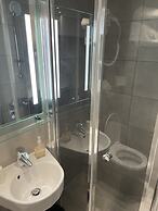 Mary's Hotel République