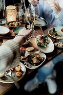 Vann Spa Hotel and Conference