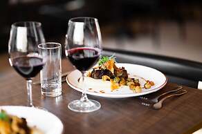 Vann Spa Hotel and Conference