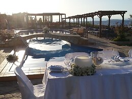 Irides Luxury Studios & Apartments