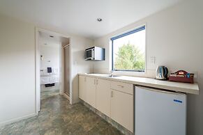 Annabelle Court Motel