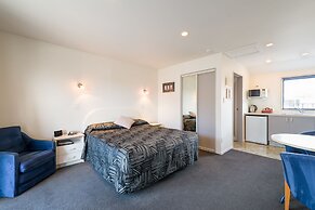 Annabelle Court Motel