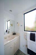 Annabelle Court Motel