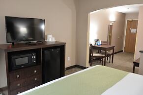 FairBridge Inn & Suites Dupont