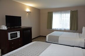 FairBridge Inn & Suites Dupont