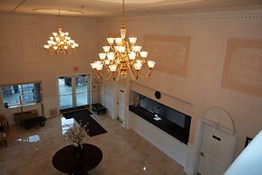 FairBridge Inn & Suites Dupont