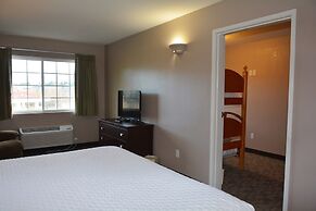 FairBridge Inn & Suites Dupont