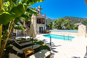 Pantheon Villas & Suites