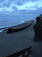 Sandcastle Beachfront Motel