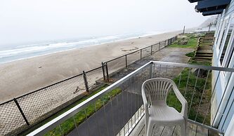 Sandcastle Beachfront Motel